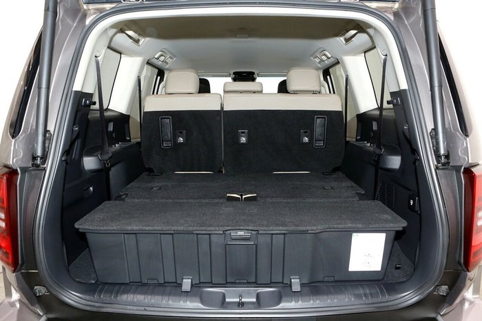 2025 Toyota Landcruiser Prado VX