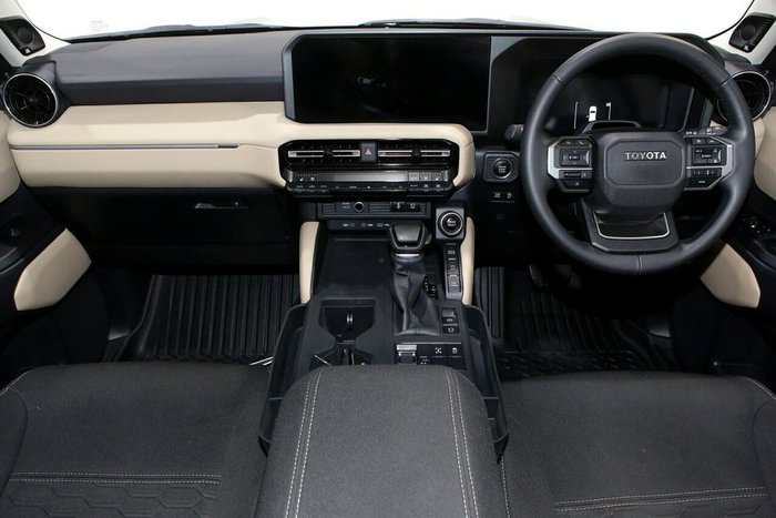 2025 Toyota Landcruiser Prado VX