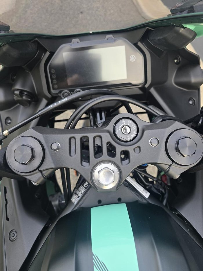 2025 Yamaha YZF-R3 R3