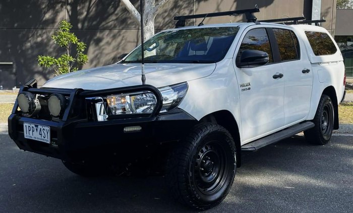 2019 Toyota Hilux SR