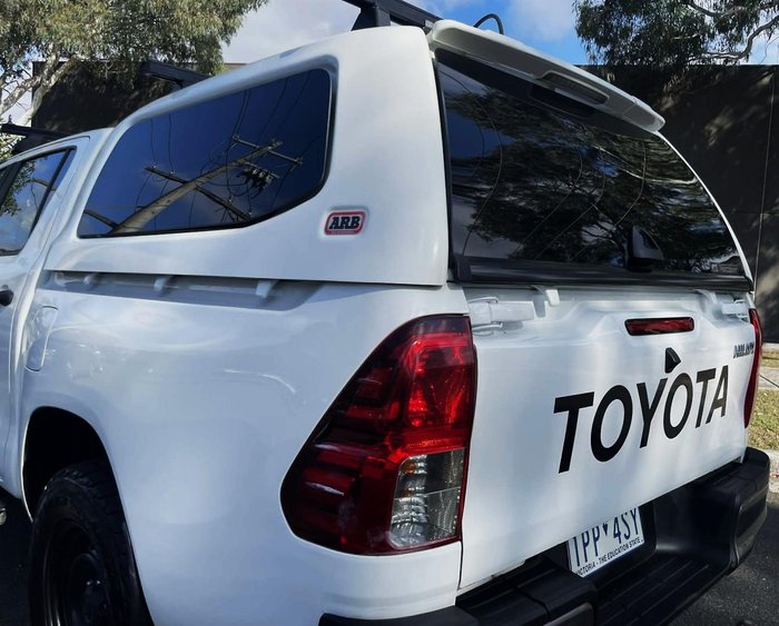 2019 Toyota Hilux SR