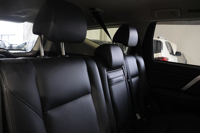 2020 Mitsubishi Pajero Sport Exceed