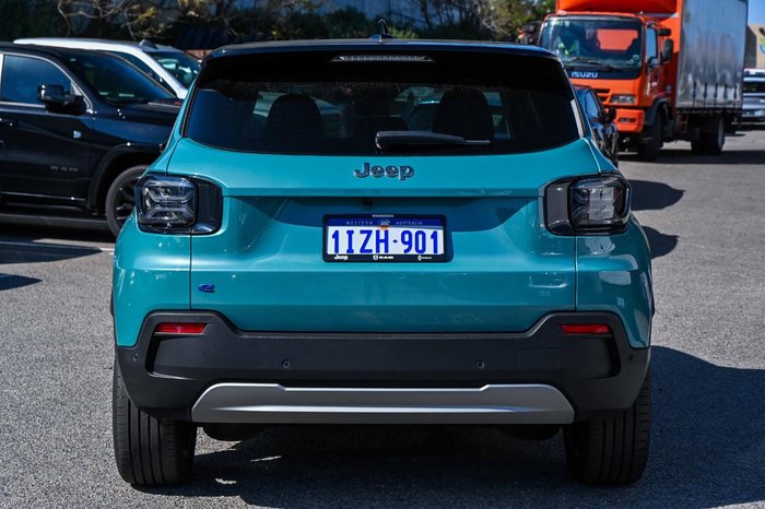 2024 Jeep Avenger Summit