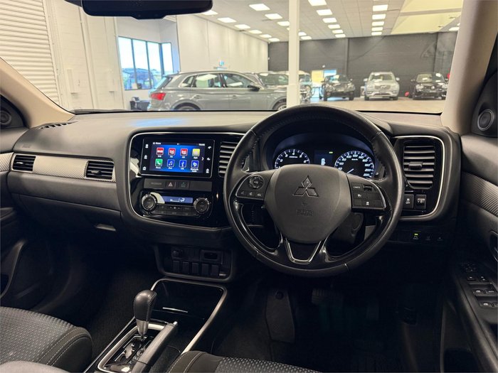 2017 Mitsubishi Outlander LS