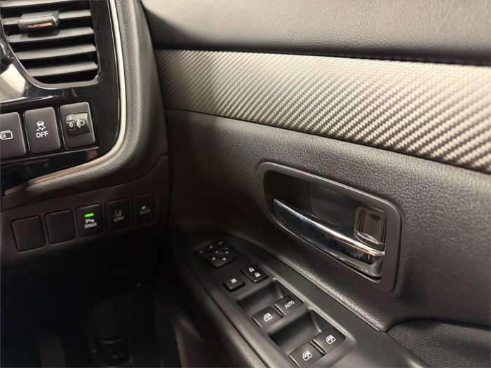 2017 Mitsubishi Outlander LS