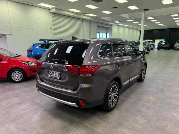 2017 Mitsubishi Outlander LS