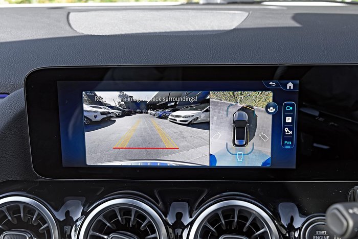 2025 Mercedes-Benz GLA-Class GLA250 e with EQ hybrid technology