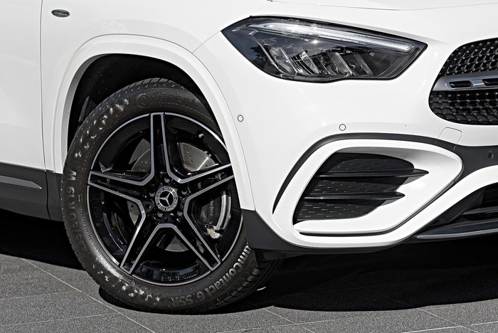 2025 Mercedes-Benz GLA-Class GLA250 e with EQ hybrid technology