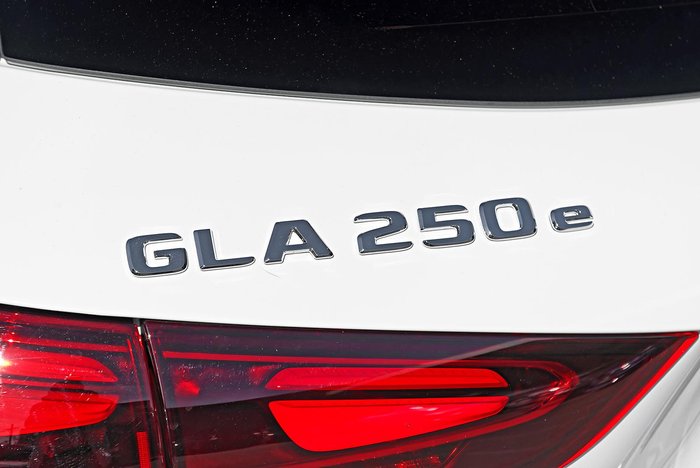 2025 Mercedes-Benz GLA-Class GLA250 e with EQ hybrid technology