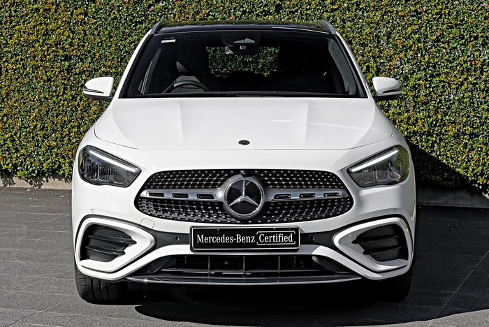2025 Mercedes-Benz GLA-Class GLA250 e with EQ hybrid technology