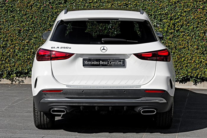 2025 Mercedes-Benz GLA-Class GLA250 e with EQ hybrid technology