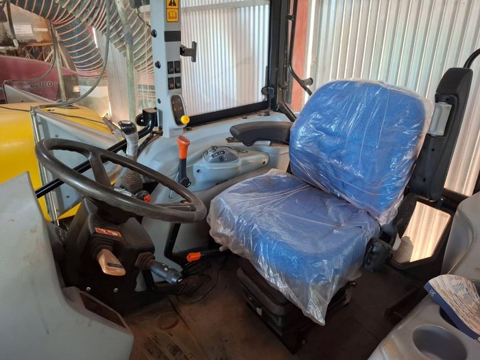 2009 New Holland T5050