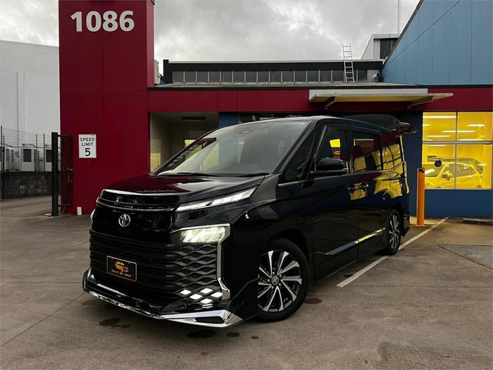 2024 Toyota Voxy