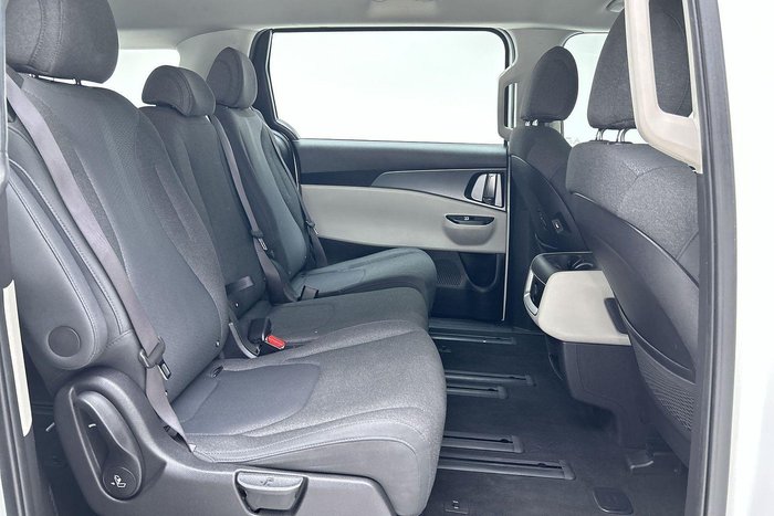2023 Kia Carnival S