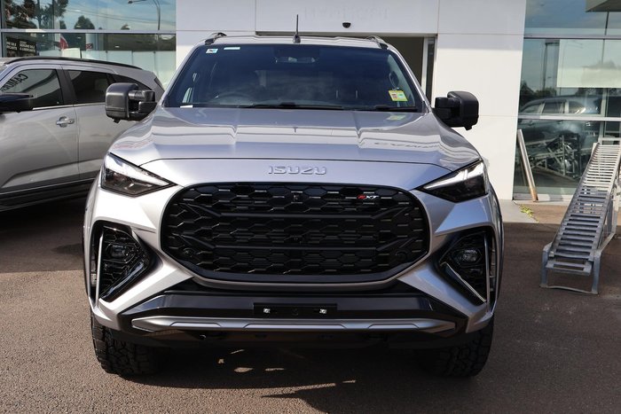 2026 Isuzu MU-X X-TERRAIN