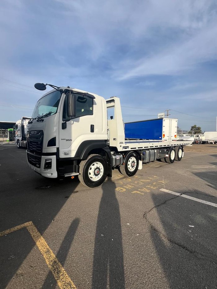 2026 Isuzu F Series FYJ 320-355 AT R67