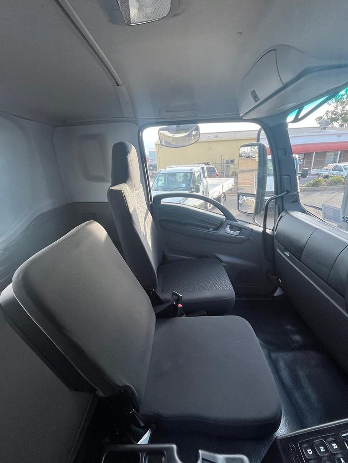 2026 Isuzu F Series FYJ 320-355 AT R67