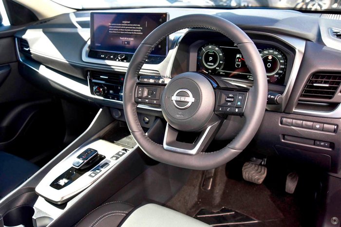 2026 Nissan QASHQAI Ti-L e-POWER J12 MY26 Magnetic Blue with Onyx Black Roof