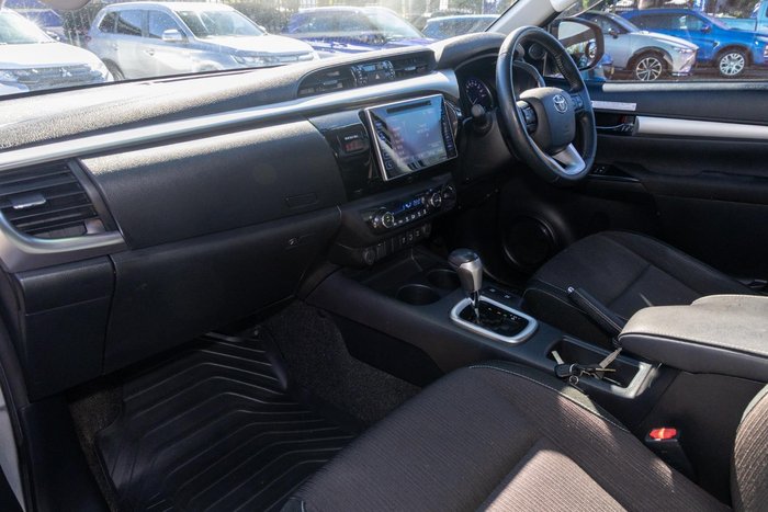 2018 Toyota Hilux SR5
