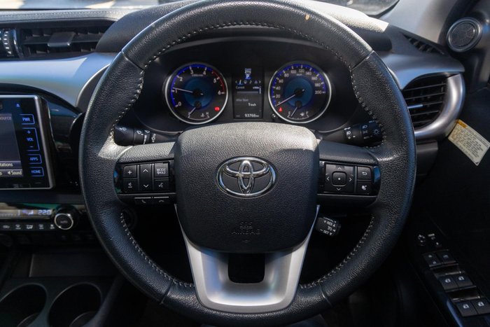 2018 Toyota Hilux SR5