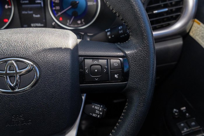 2018 Toyota Hilux SR5