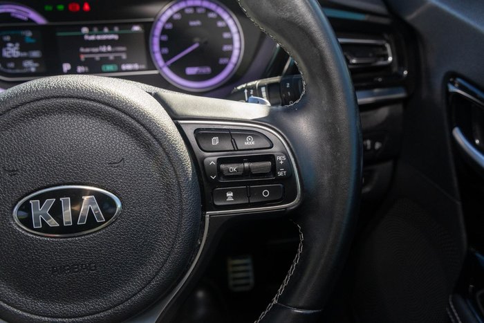 2021 Kia Niro Hybrid S