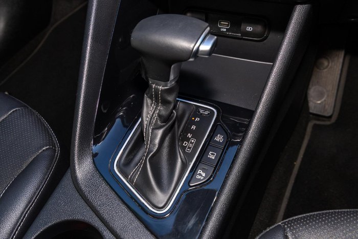 2021 Kia Niro Hybrid S