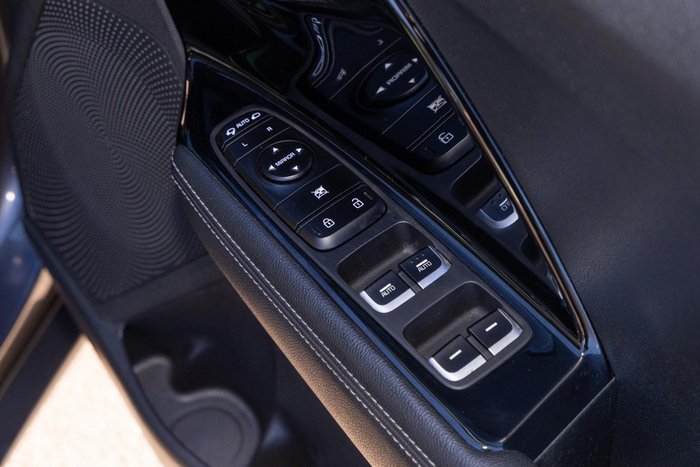 2021 Kia Niro Hybrid S