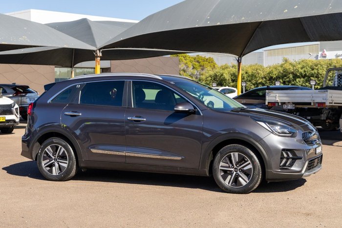 2021 Kia Niro Hybrid S