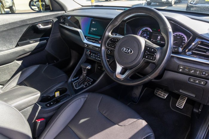 2021 Kia Niro Hybrid S