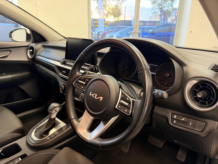 2024 Kia Cerato S