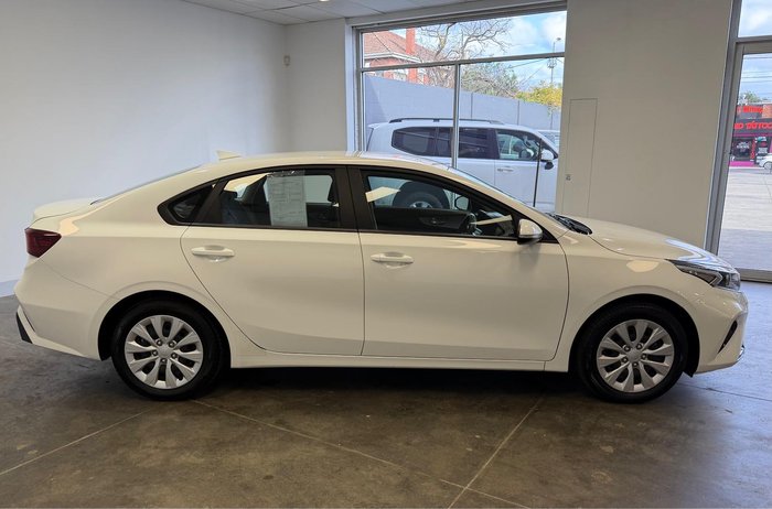 2024 Kia Cerato S