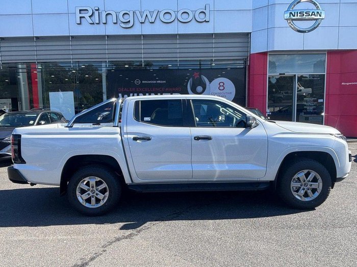 2026 Nissan Navara ST