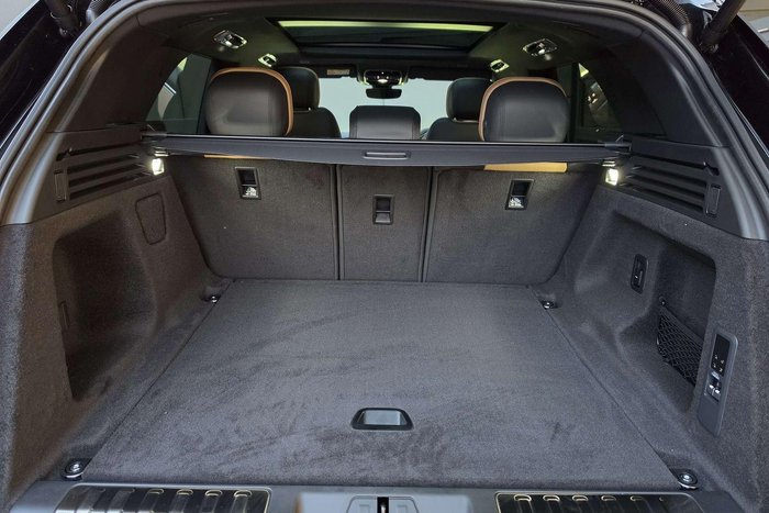 2026 Land Rover Range Rover Sport D250 Dynamic SE