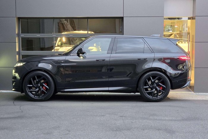 2026 Land Rover Range Rover Sport D250 Dynamic SE
