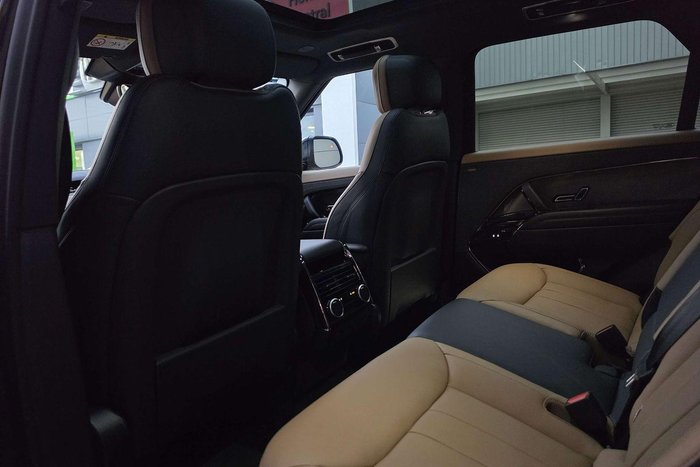 2026 Land Rover Range Rover Sport D250 Dynamic SE
