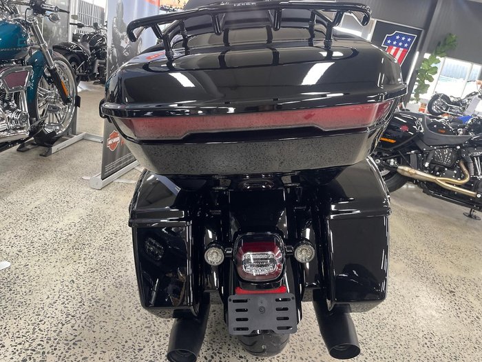 2026 Harley-Davidson Street Glide Limited 117 (FLHXL) Touring Black