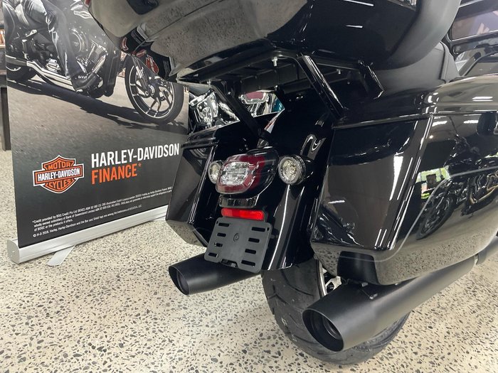 2026 Harley-Davidson Street Glide Limited 117 (FLHXL) Touring Black