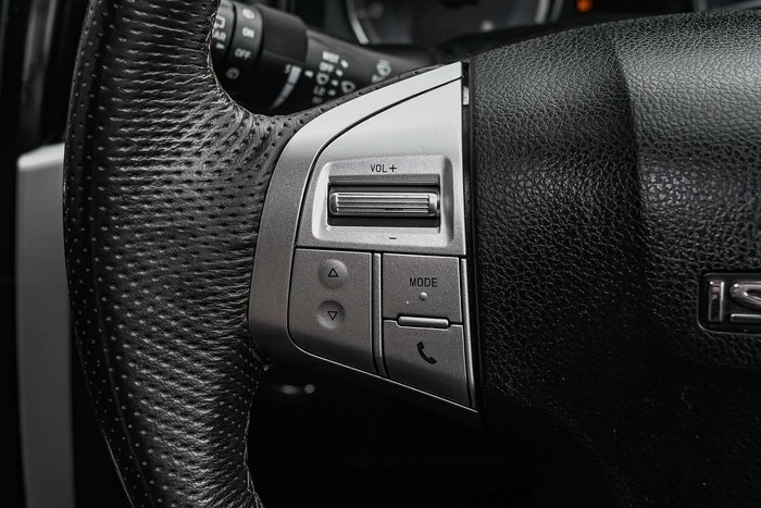 2021 Isuzu MU-X LS-T