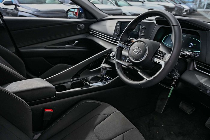 2025 Hyundai i30 Hybrid