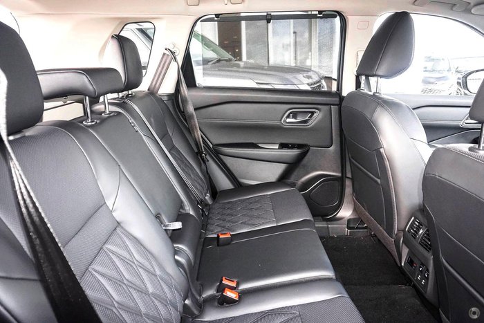 2026 Nissan X-TRAIL Ti-L e-POWER T33 MY26 Four Wheel Drive Everest White/Black Roof