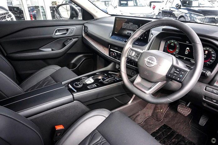 2026 Nissan X-TRAIL Ti-L e-POWER T33 MY26 Four Wheel Drive Everest White/Black Roof