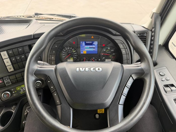 2019 Iveco Stralis ATi