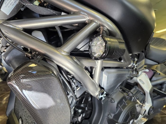 2016 Ducati DIAVEL BLACK