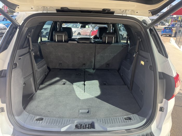 2017 Ford Everest Titanium
