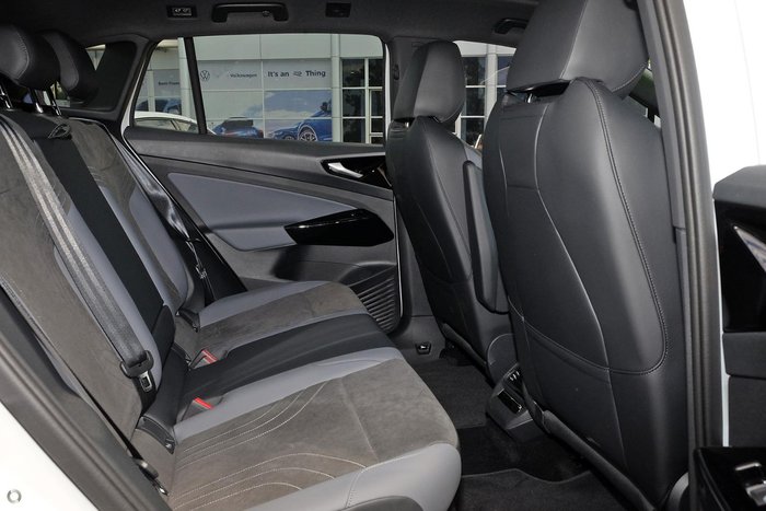 2025 Volkswagen ID.4 Pro