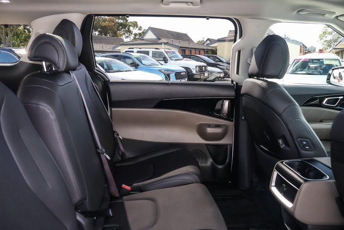 2025 Kia Carnival GT-Line HEV