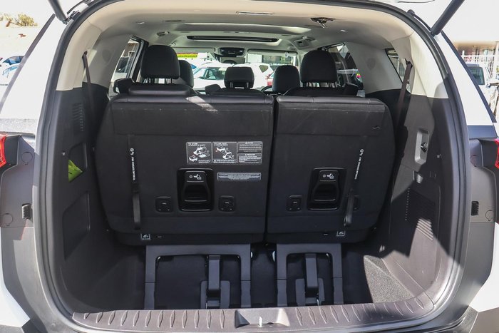 2025 Kia Carnival GT-Line HEV