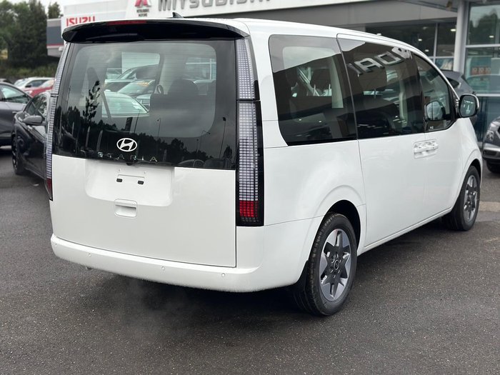 2026 Hyundai STARIA