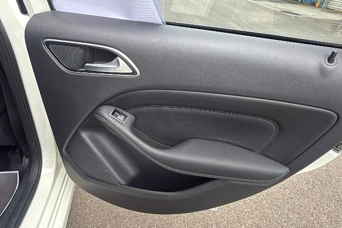 2017 Mercedes-Benz B-Class B180